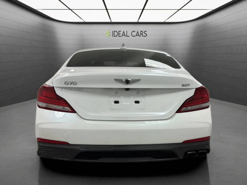2020 Genesis G70