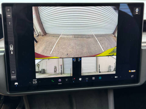 2023 Tesla Model X Standard Range