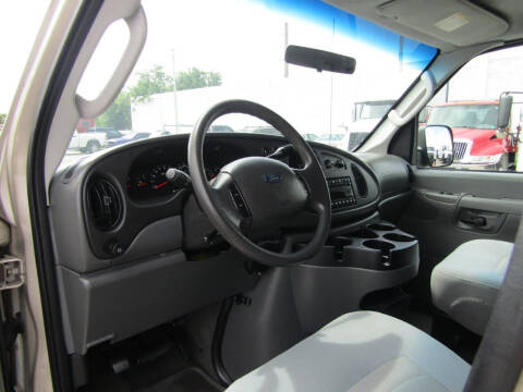 2008 Ford E-Series E-350 SD XLT