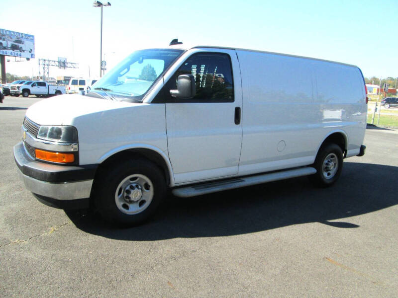 2024 Chevrolet Express 2500
