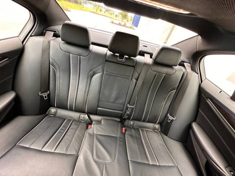 2018 BMW 5 Series 530i