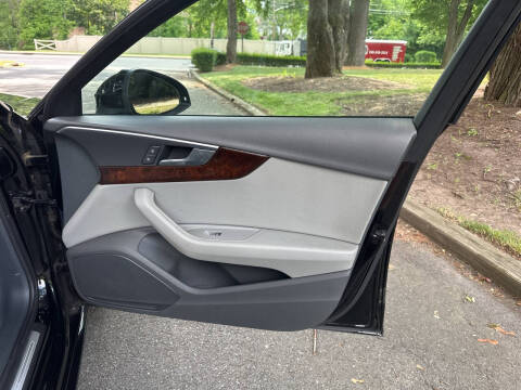 2019 Audi A4 quattro Premium 45 TFSI