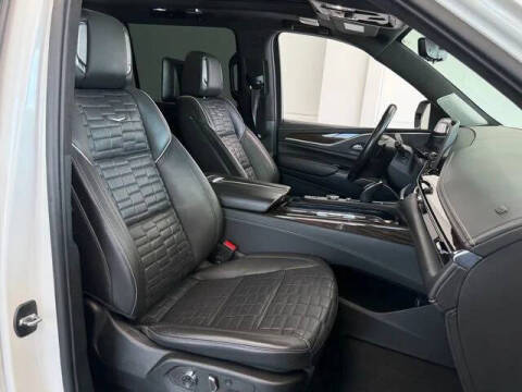 2022 Cadillac Escalade ESV Premium Luxury Platinum