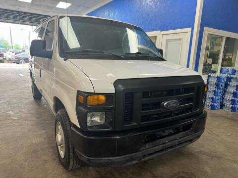 2008 Ford E-Series for sale at Ricky Auto Sales in Houston TX