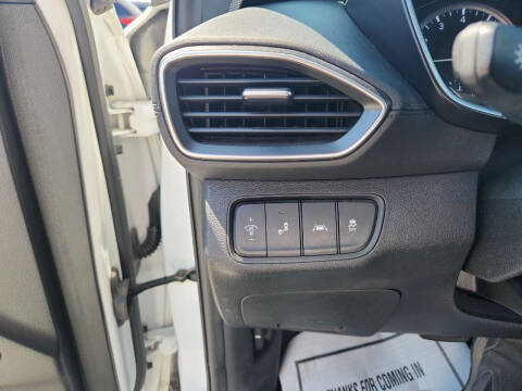 2019 Hyundai Santa Fe SE 2.4L