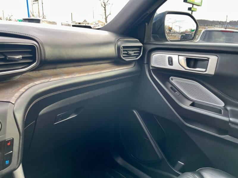 2020 Ford Explorer Platinum