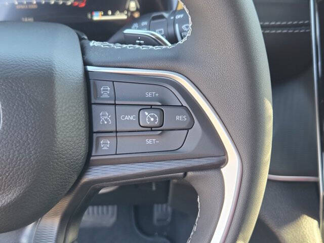 2025 Jeep Grand Cherokee L Altitude