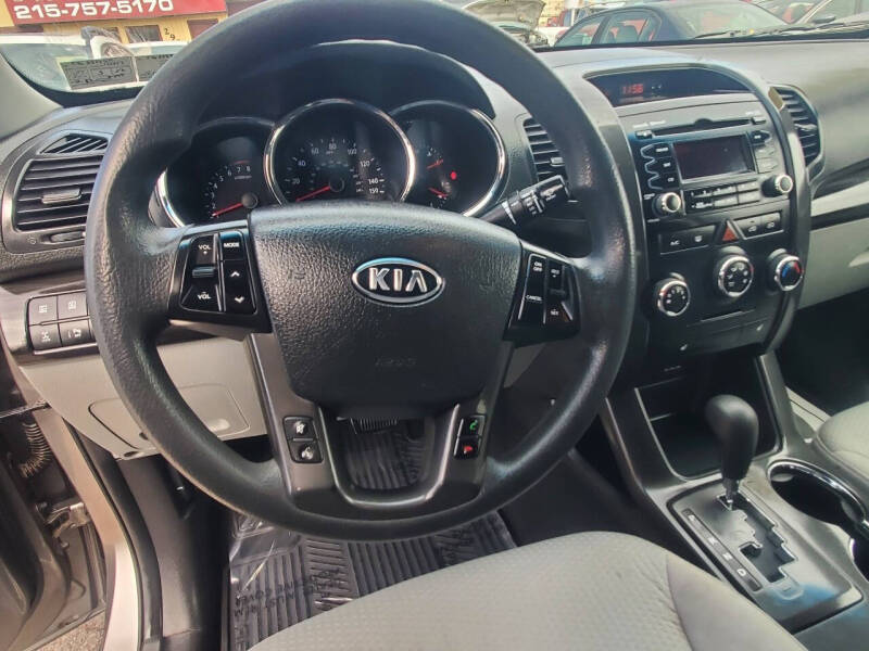 2012 Kia Sorento LX