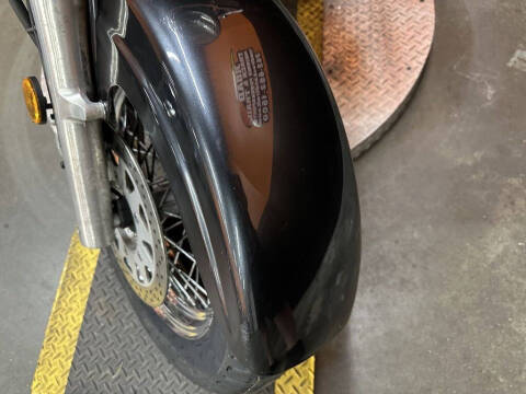 2004 Suzuki Intruder® Volusia™