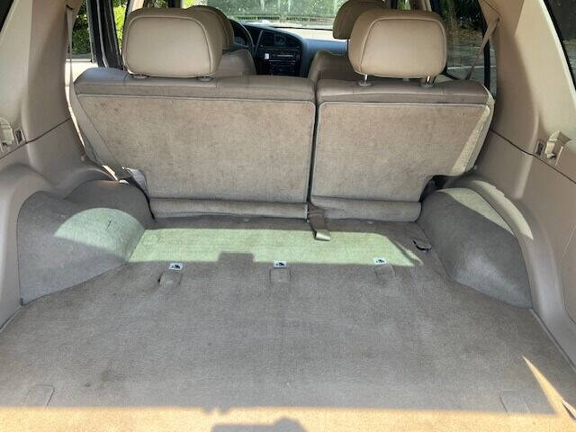 Black 2002 Nissan Pathfinder LE LE 4WD 4dr SUV 12