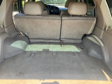 2002 Nissan Pathfinder LE