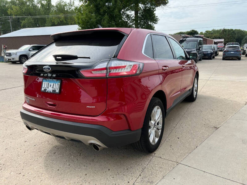 2022 Ford Edge Titanium