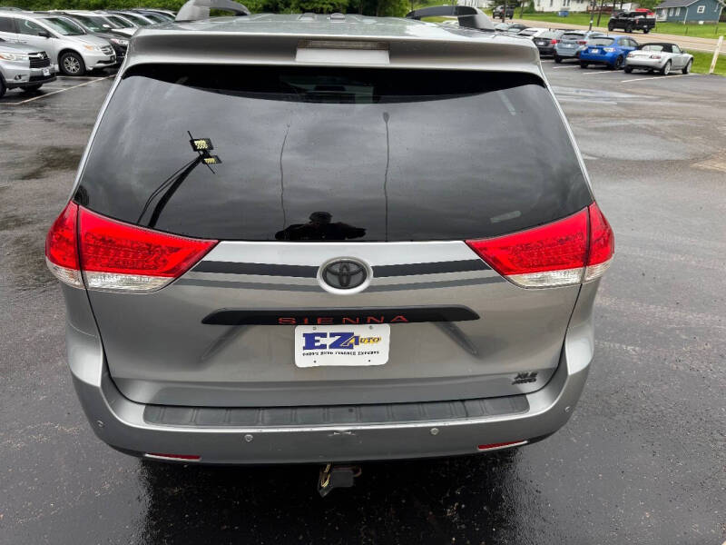 2013 Toyota Sienna XLE 7-Passenger