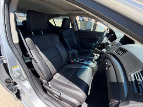 2013 Acura ILX 2.0L w/Premium