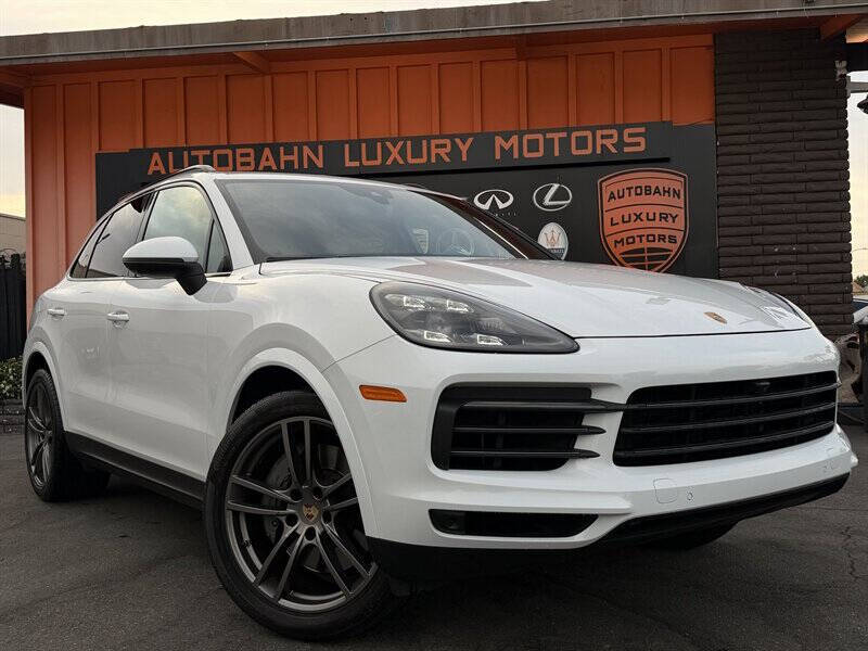2023 Porsche Cayenne S Platinum Edition