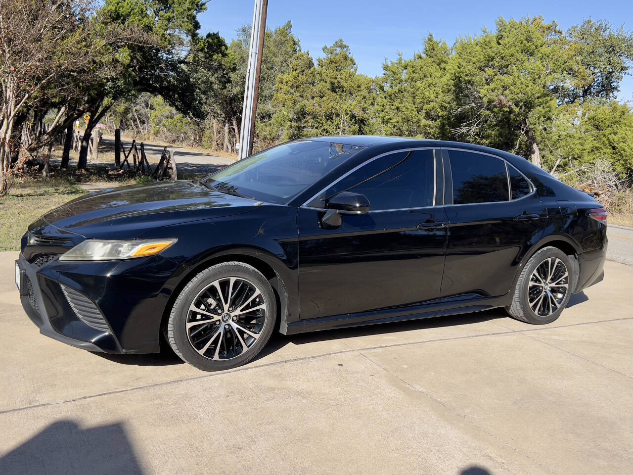 Used Car 2019 Toyota Camry  Se 4dr Sedan For Sale Under $20,000 In Austin, Texas