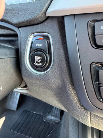 2012 BMW 3 Series 328i