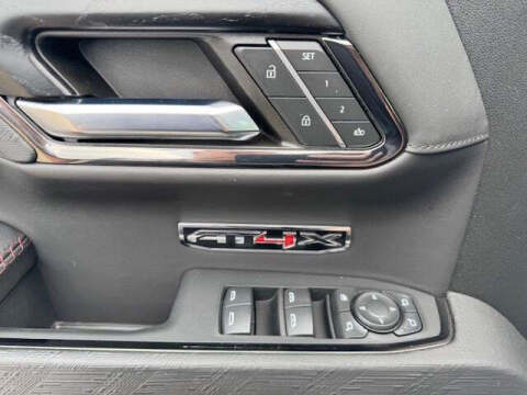 2024 GMC Sierra 1500 AT4X