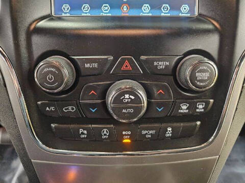 2020 Jeep Grand Cherokee Laredo