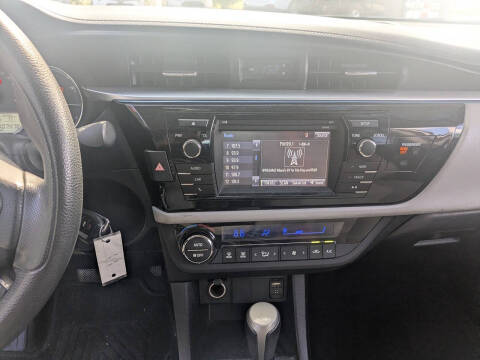 2015 Toyota Corolla LE