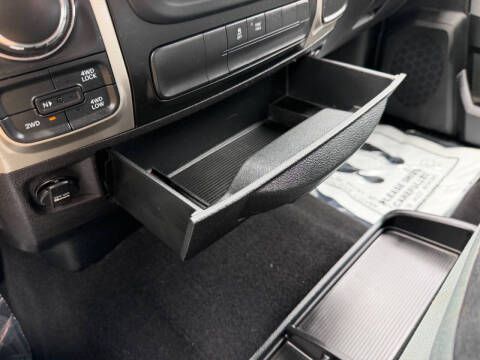 2018 RAM 1500 SLT