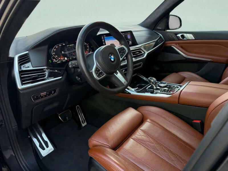 2021 BMW X7 M50i