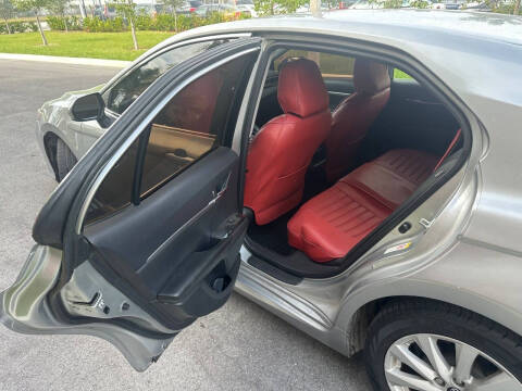 2018 Toyota Camry SE