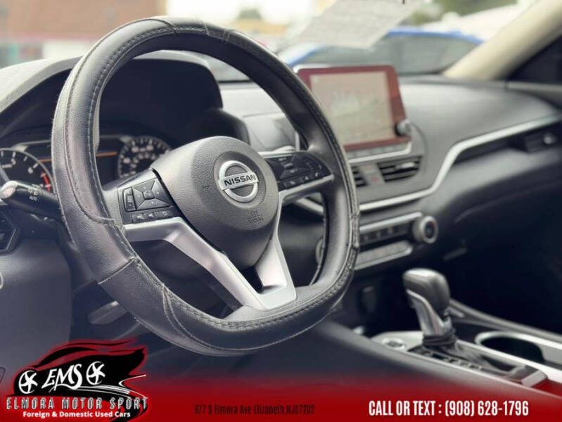 2021 Nissan Altima 2.5 SV