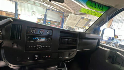 2022 Chevrolet Express 2500