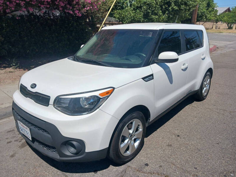 2017 Kia Soul Base photo 2