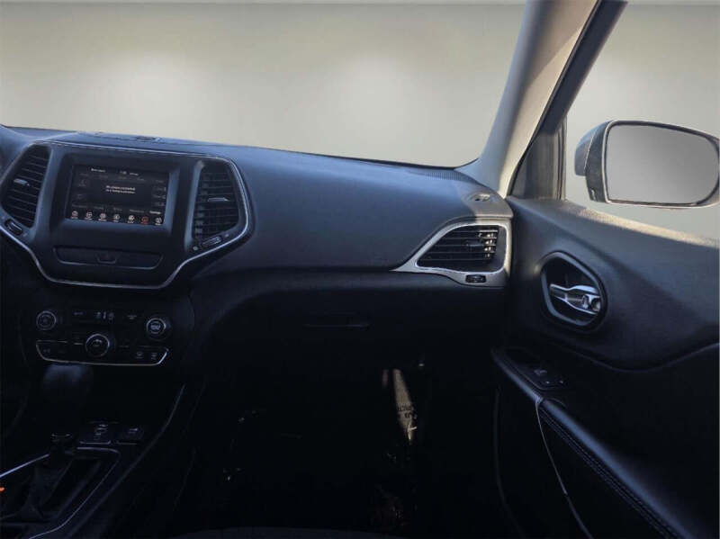 2020 Jeep Cherokee Latitude