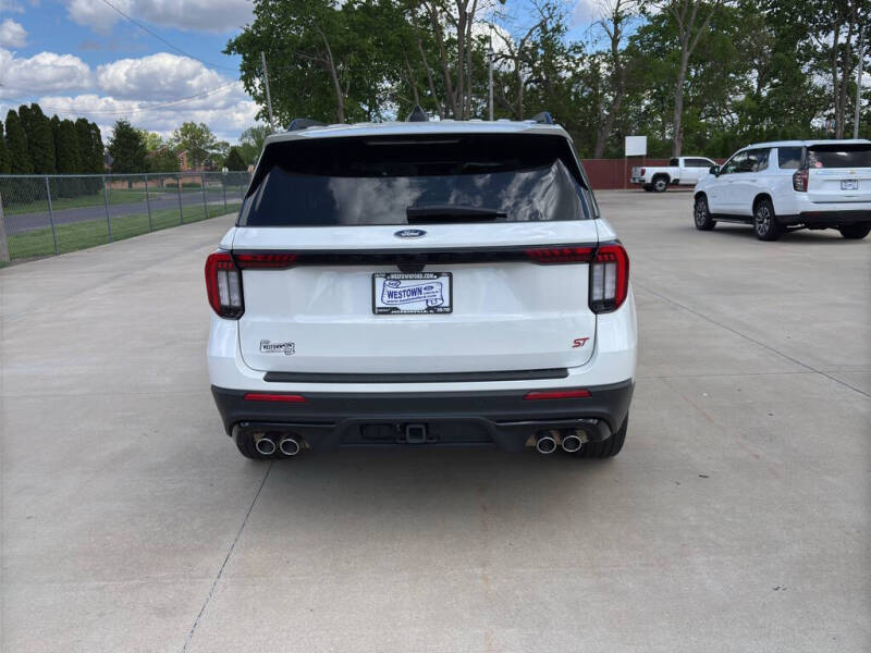 2025 Ford Explorer ST