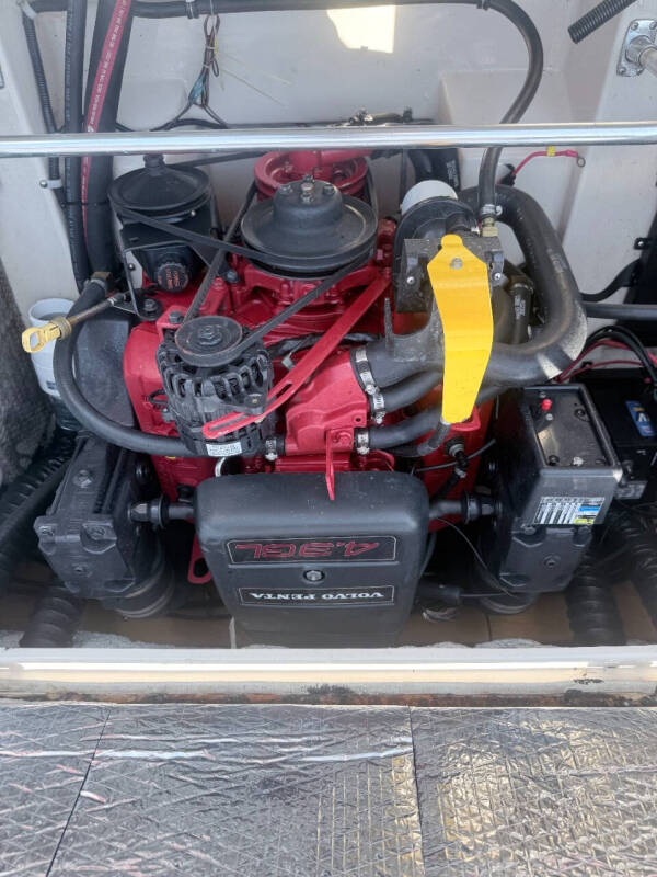 2003 Glastron GX185