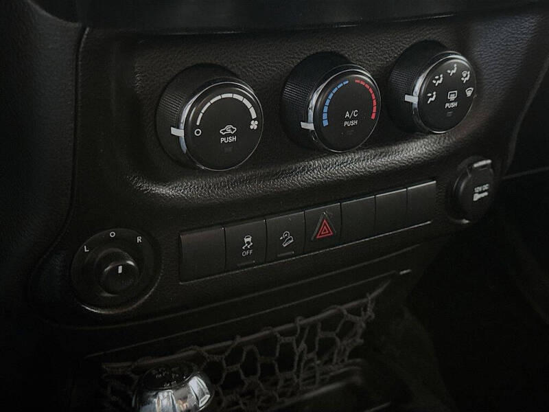 2017 Jeep Wrangler Sport