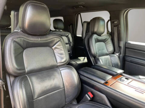 2018 Lincoln Navigator L Select