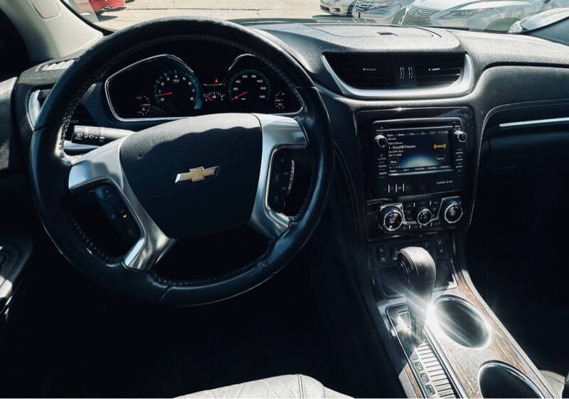 2016 Chevrolet Traverse LT