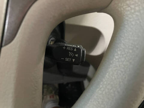 2012 Toyota Sienna LE 8-Passenger