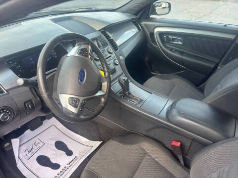 2015 Ford Taurus SEL