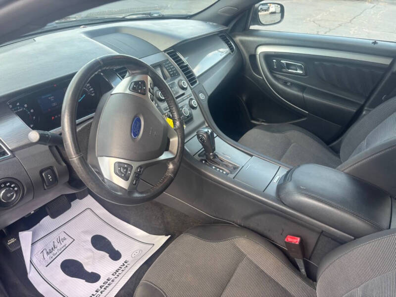 2015 Ford Taurus SEL