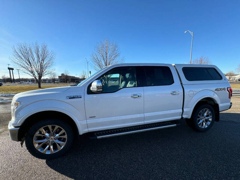 2017 Ford F-150 Lariat photo 2