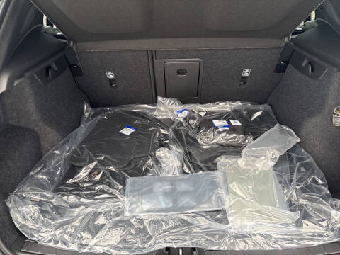 2026 Volvo XC40 B5 Ultra Black Edition