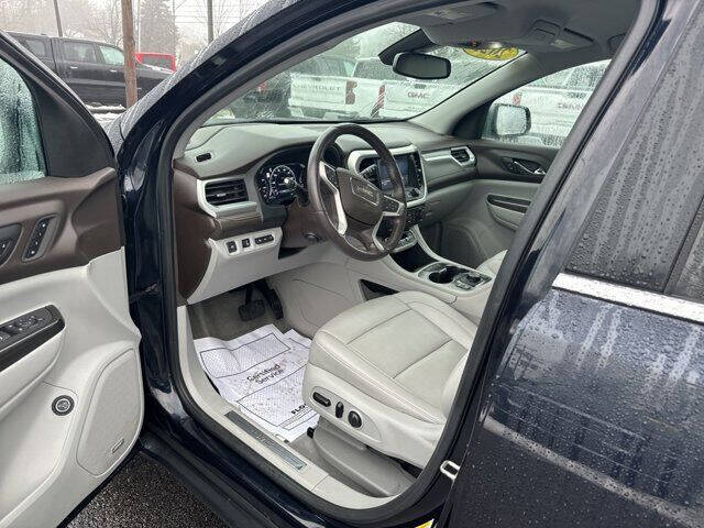 2021 GMC Acadia SLT