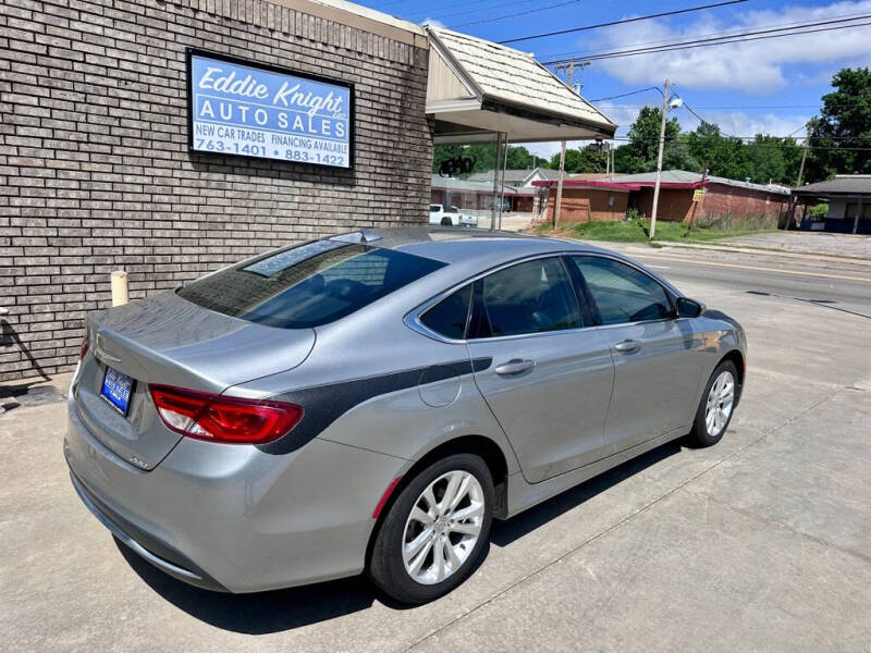 2017 Chrysler 200 Limited