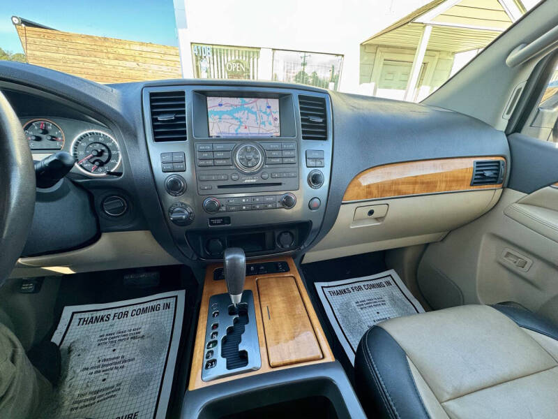 2014 Nissan Armada Platinum