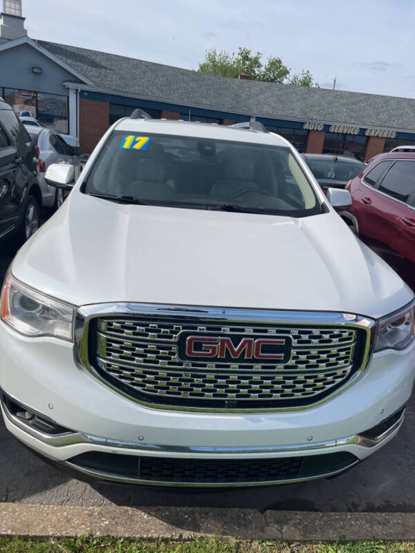 2017 GMC Acadia Denali