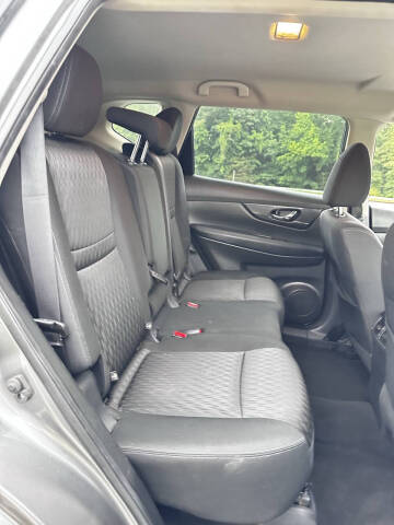 2020 Nissan Rogue SV