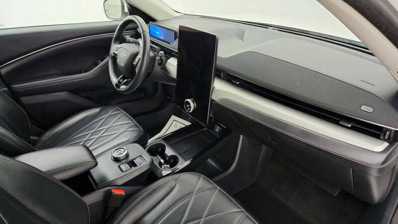 2021 Ford Mustang Mach-E Select