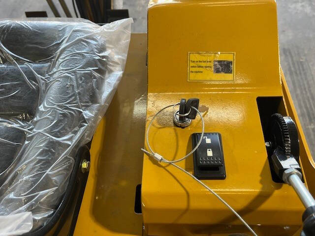 2024 AGT H15R MINI EXCAVATOR