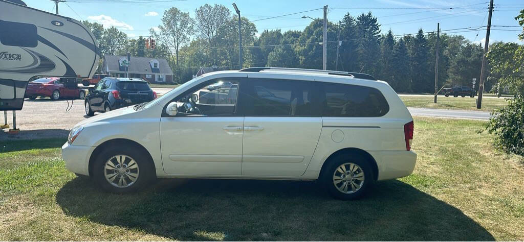 2012 Kia Sedona for sale at Zolinski Auto Sale in Saginaw, MI