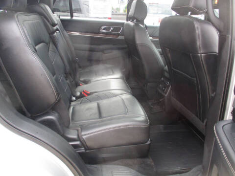 2017 Ford Explorer Platinum
